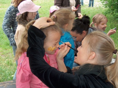 Dzien Matki i Dzien Dziecka z Radosnymi Maluchami w Choszczowce